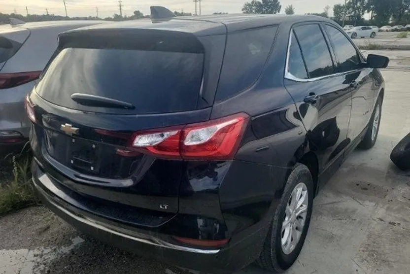 2020 Chevrolet Equinox LT photo 1