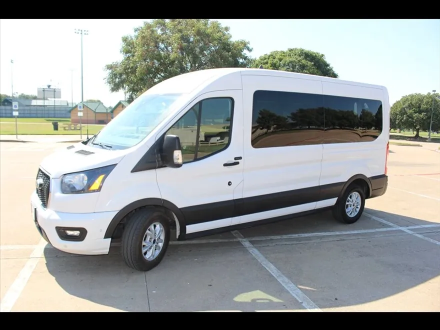 2023 Ford Transit XLT photo 1