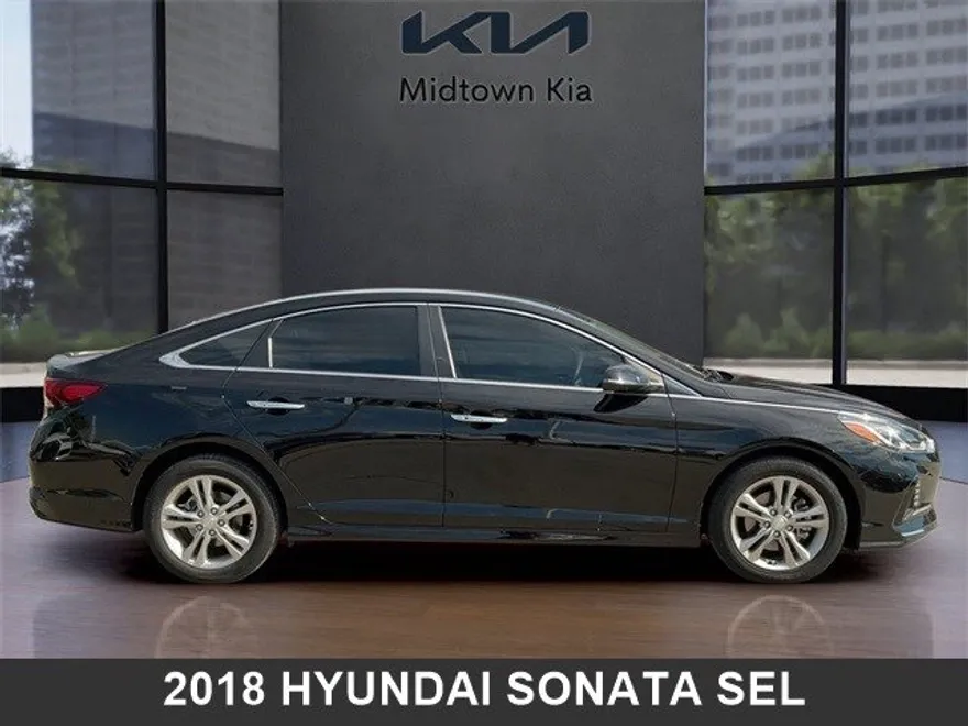 2018 Hyundai Sonata SEL photo 1
