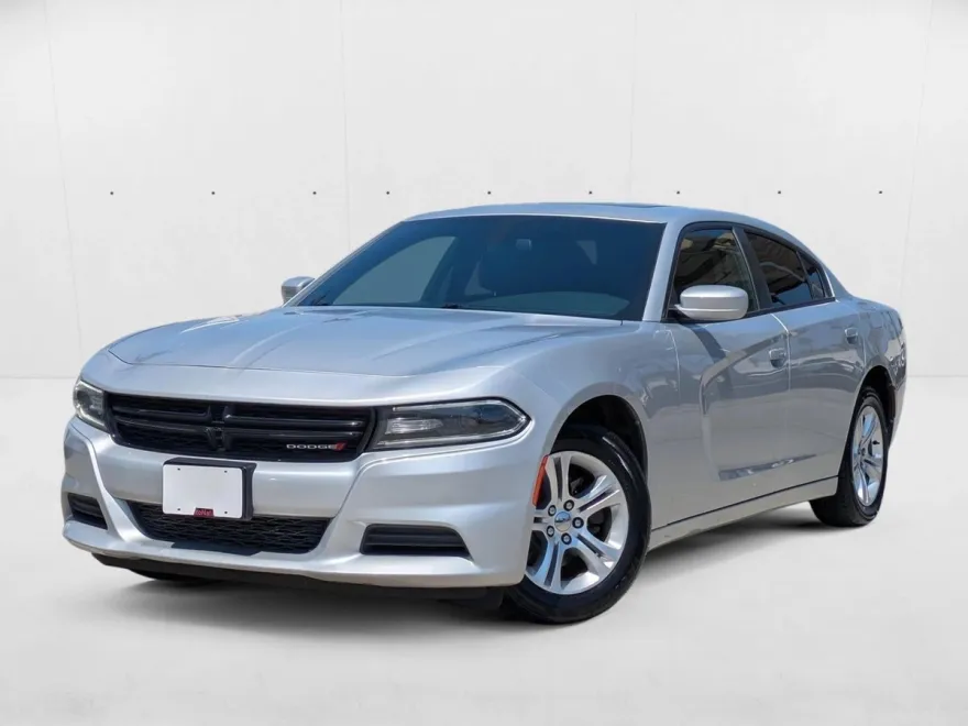 2020 Dodge Charger SXT photo 1