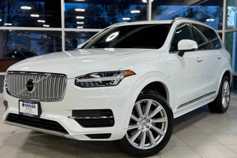 2019 Volvo XC90 T8 Inscription photo 1