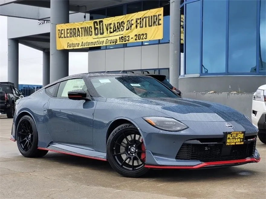 2024 Nissan Z Nismo photo 1