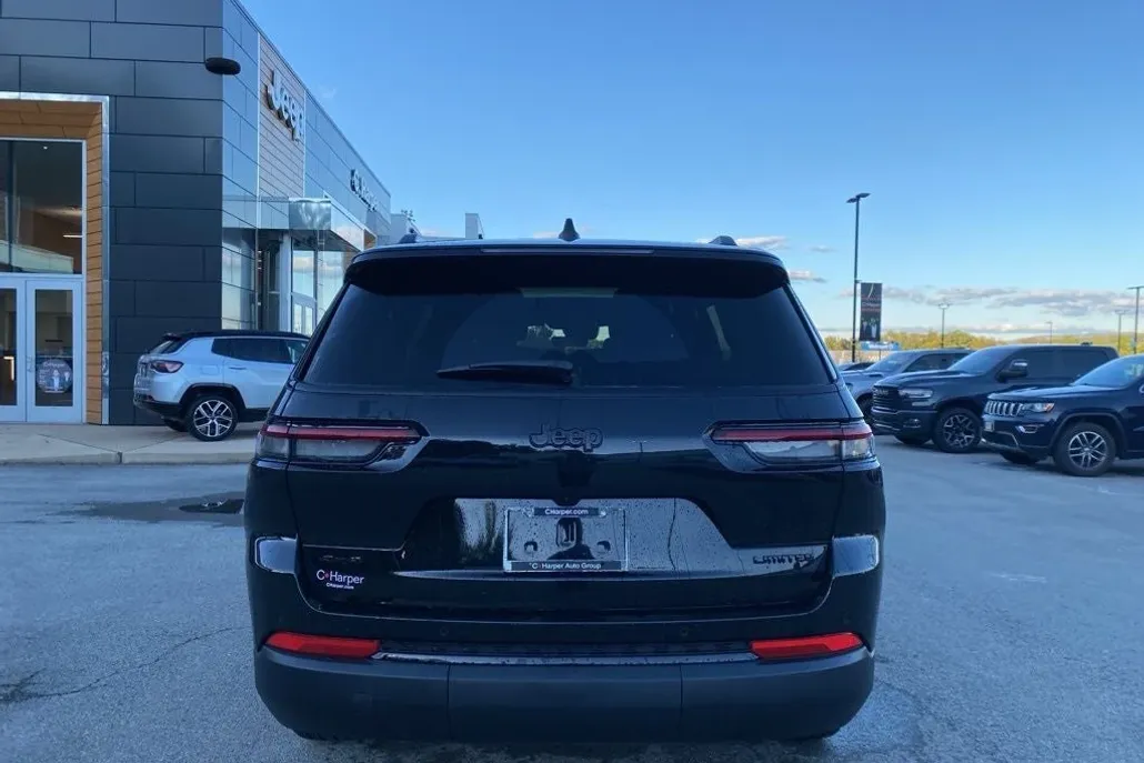 2025 Jeep Grand Cherokee Limited photo 1