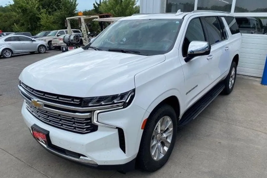 2021 Chevrolet Suburban Premier photo 1