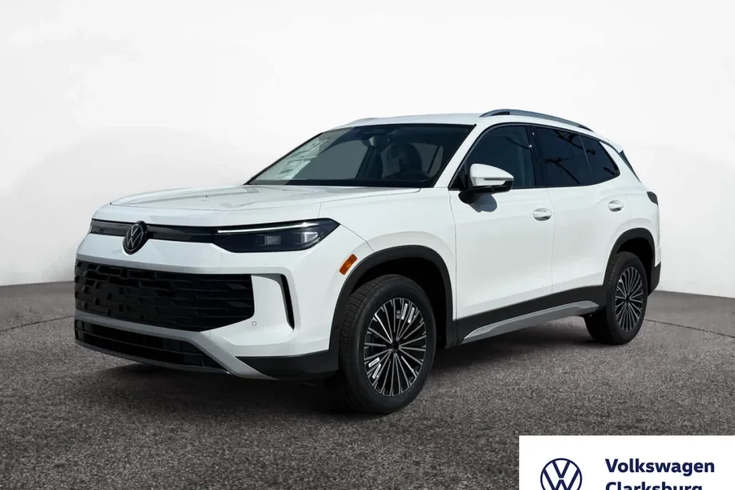 2025 Volkswagen Tiguan S photo 1