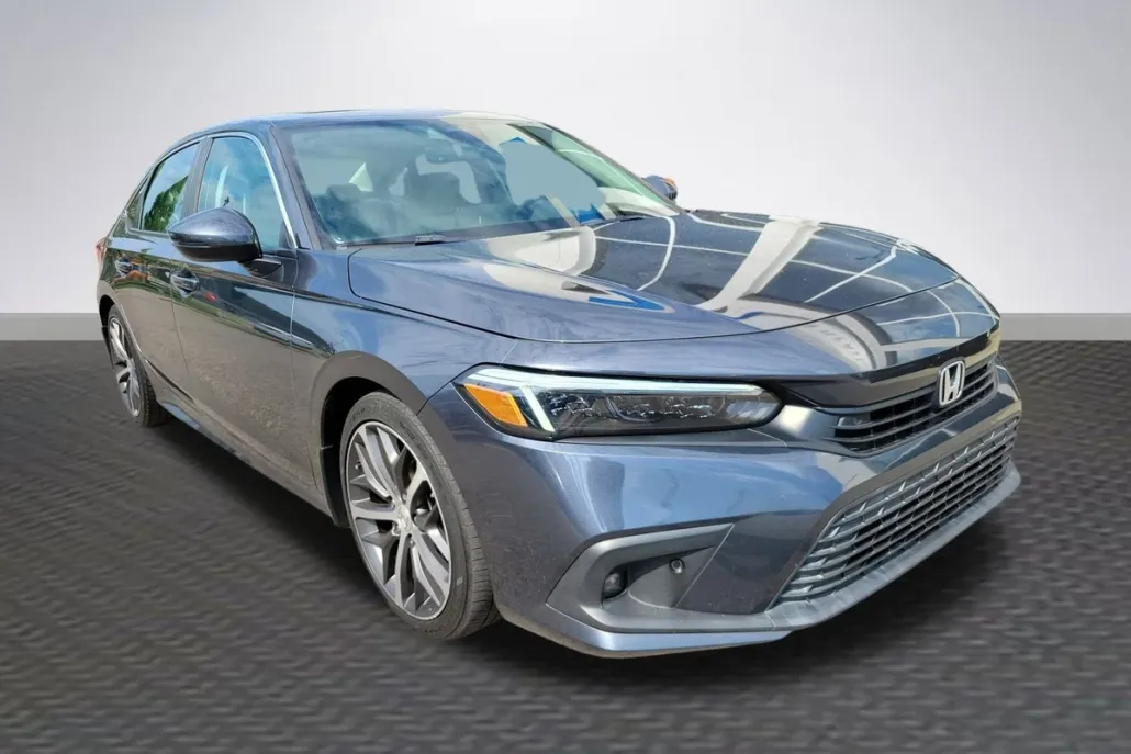 2022 Honda Civic Touring photo 1