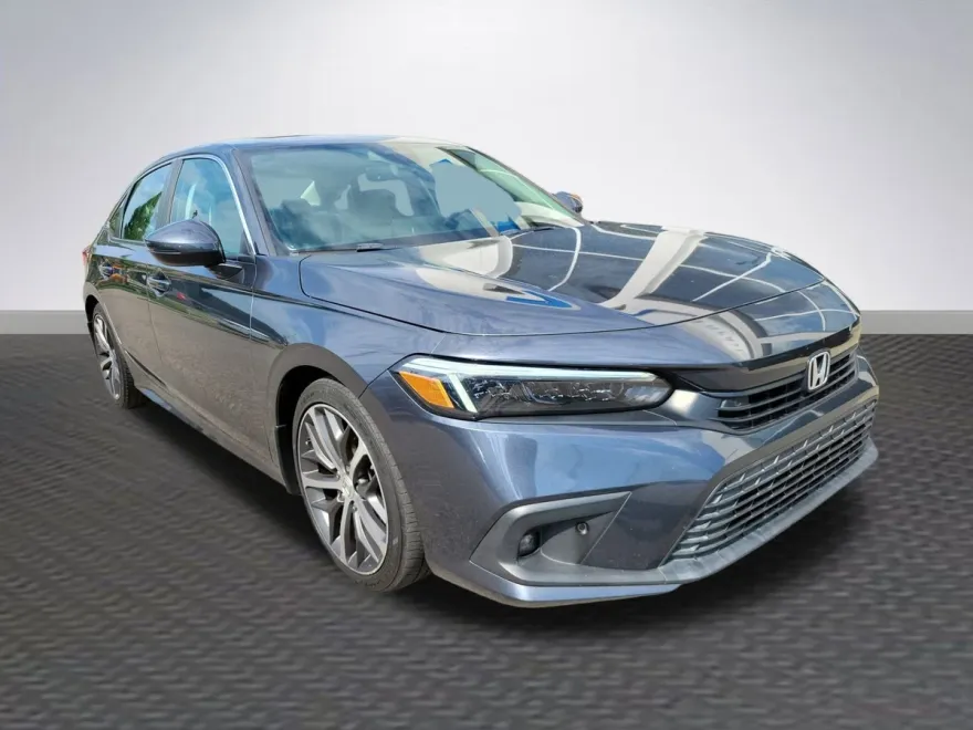 2022 Honda Civic Touring photo 1