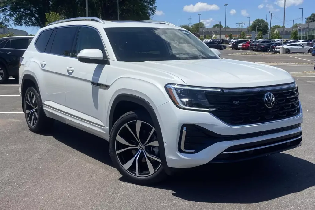 2025 Volkswagen Atlas SEL Premium R-Line photo 1