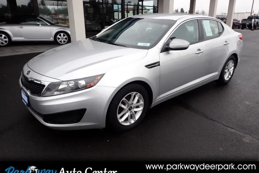 2011 Kia Optima LX photo 1