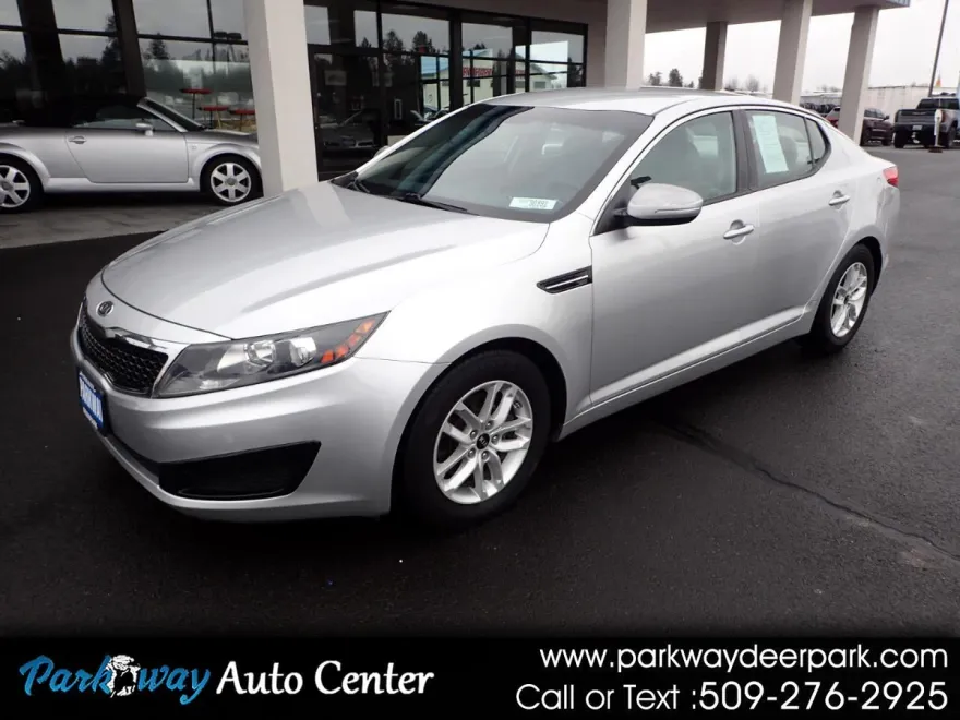 2011 Kia Optima LX photo 1