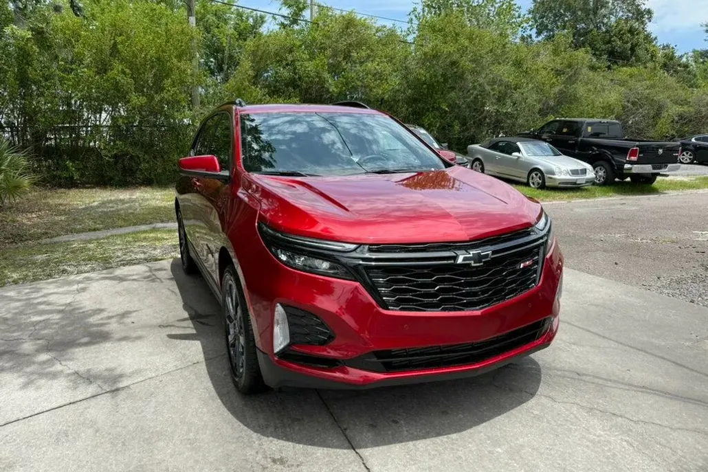 2024 Chevrolet Equinox RS photo 1