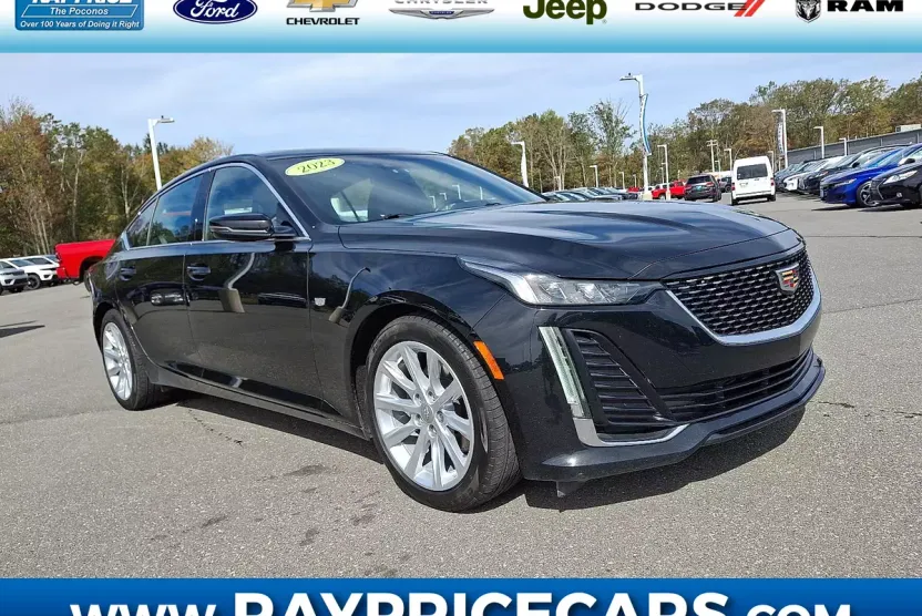 2023 Cadillac CT5 Luxury photo 1