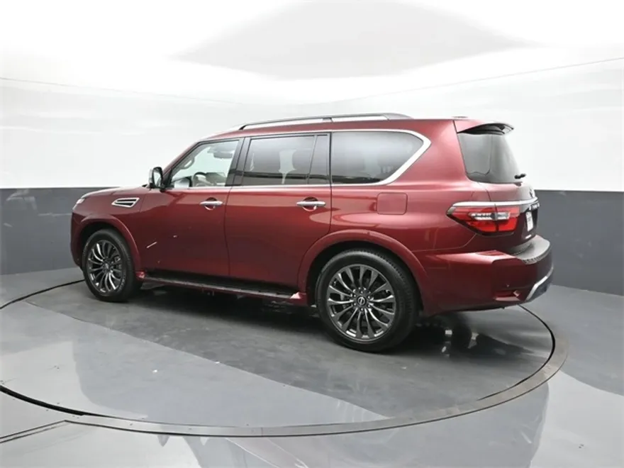 2023 Nissan Armada Platinum photo 1
