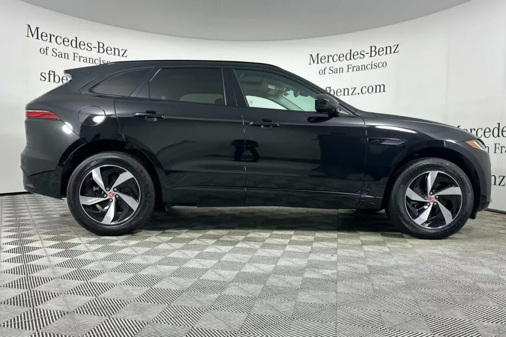 2023 Jaguar F-PACE P250 S photo 1