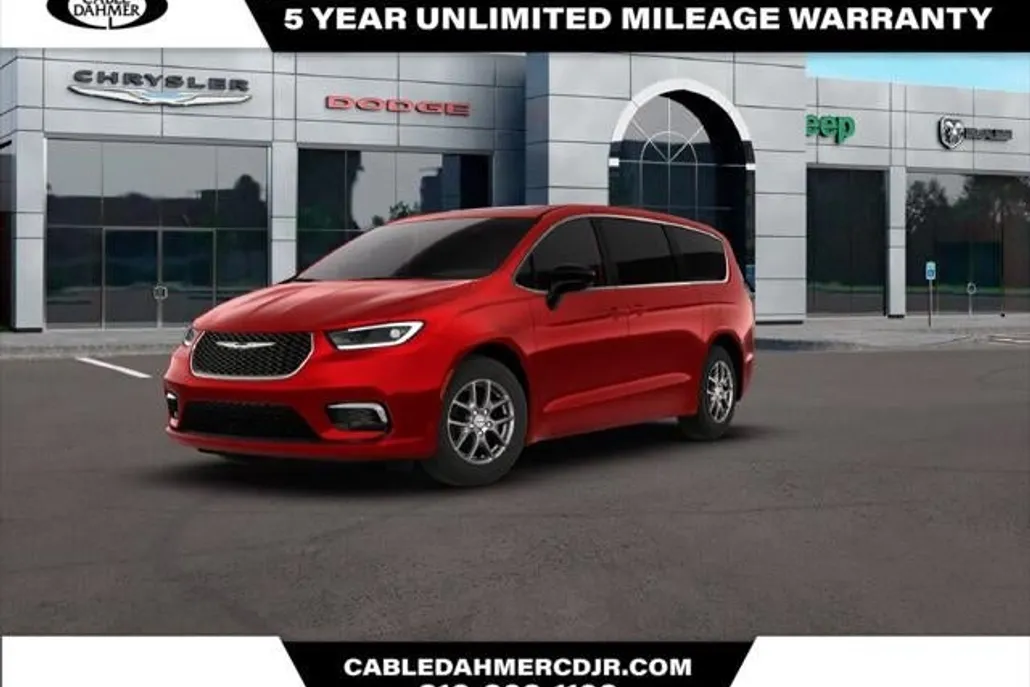 2026 Chrysler Pacifica photo 1