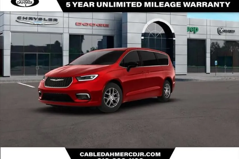 2026 Chrysler Pacifica photo 1