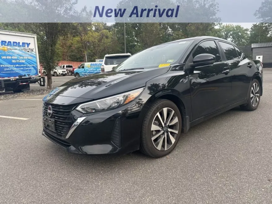 2025 Nissan Sentra SV photo 1