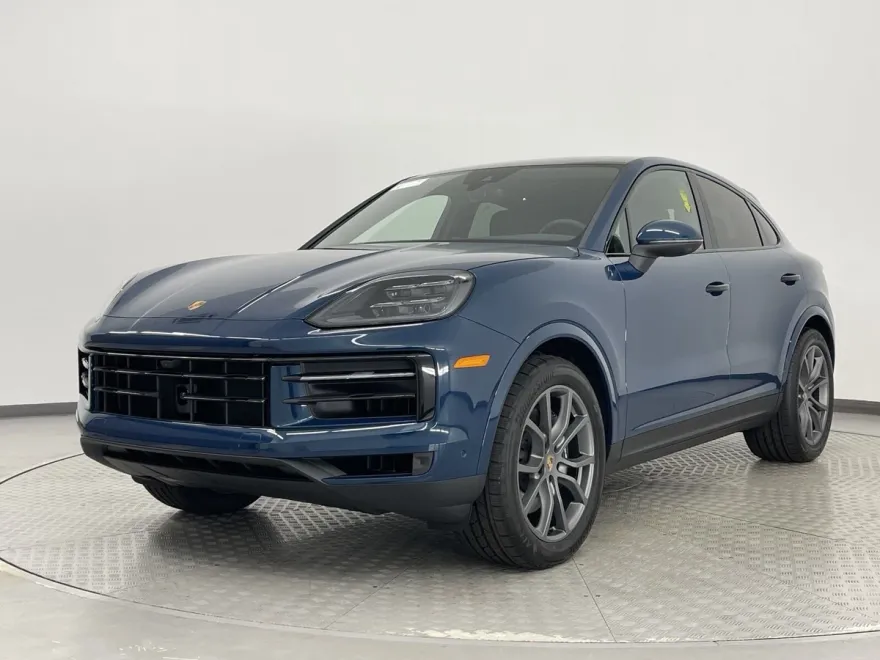 2025 Porsche Cayenne photo 1