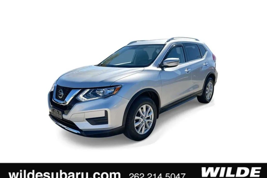 2019 Nissan Rogue SV photo 1