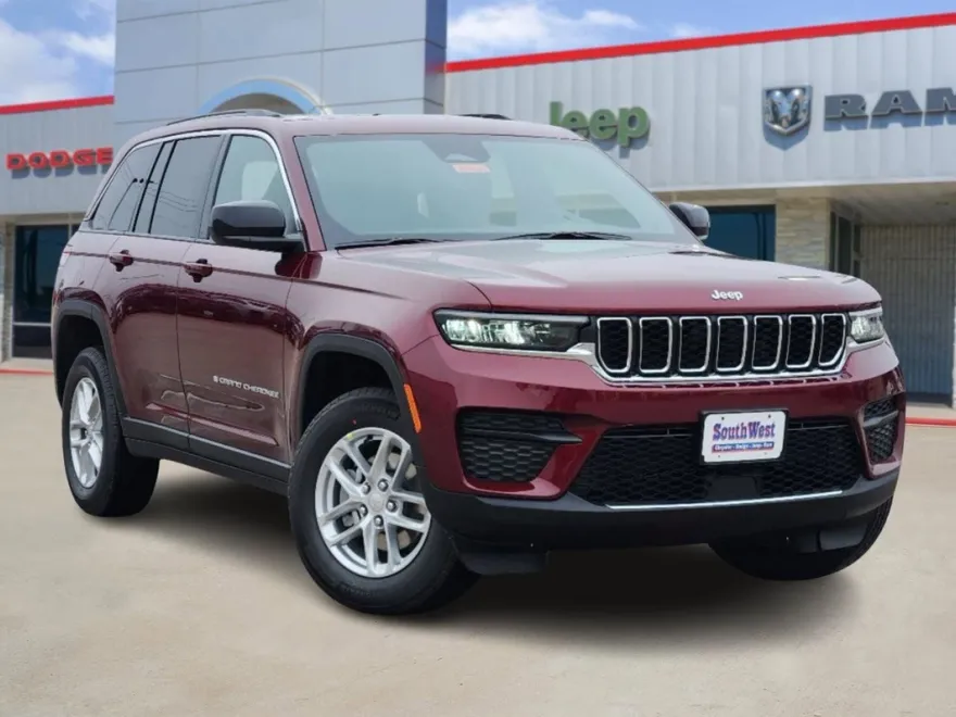 2025 Jeep Grand Cherokee Laredo photo 1