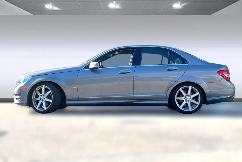 2012 Mercedes Benz C 250 Sport photo 1