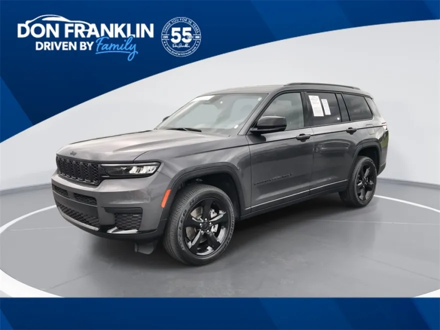 2023 Jeep Grand Cherokee Altitude photo 1