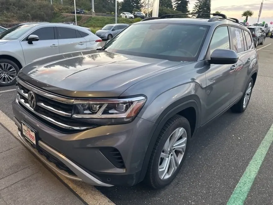 2022 Volkswagen Atlas SE Technology photo 1