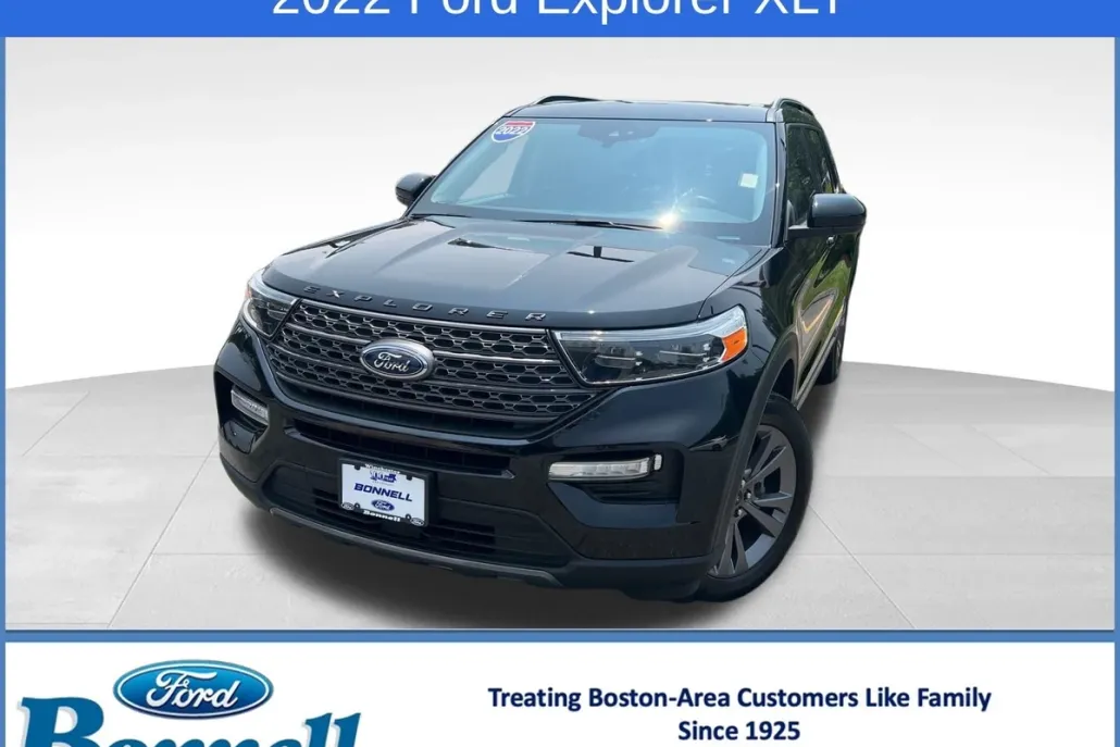 2022 Ford Explorer XLT photo 1