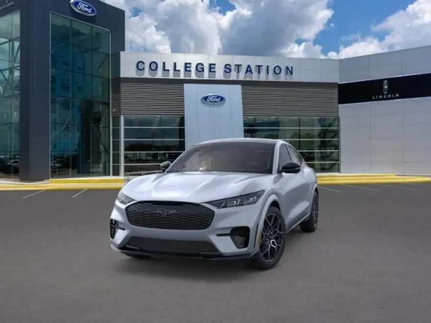 2025 Ford Mustang Mach-E GT photo 1