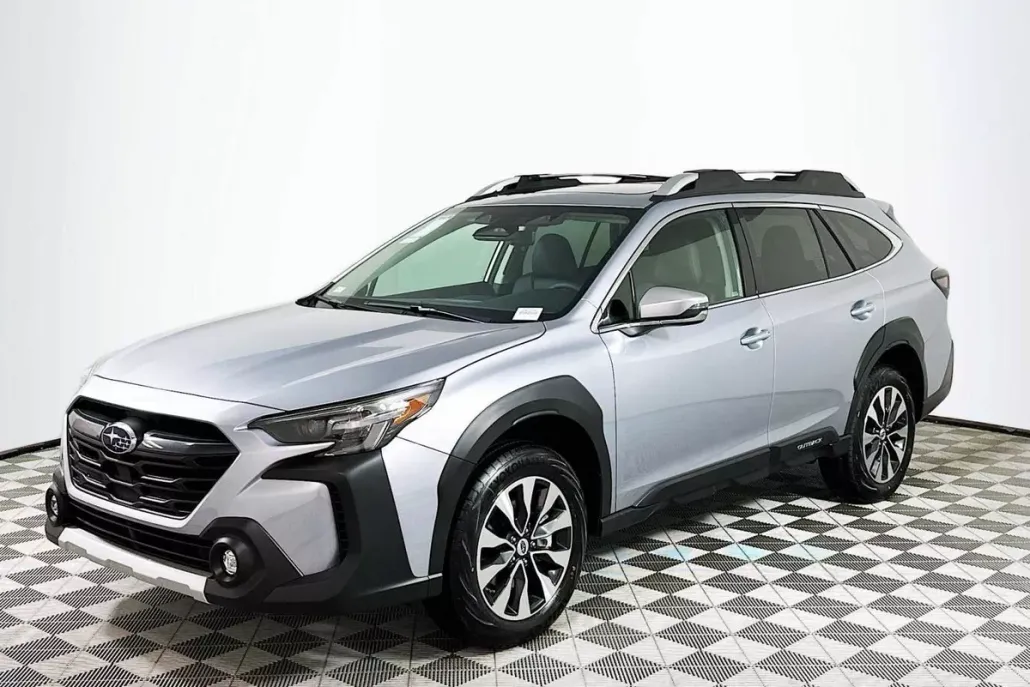 2024 Subaru Outback Touring XT photo 1