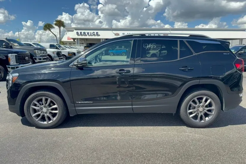 2023 Gmc Terrain SLT photo 1
