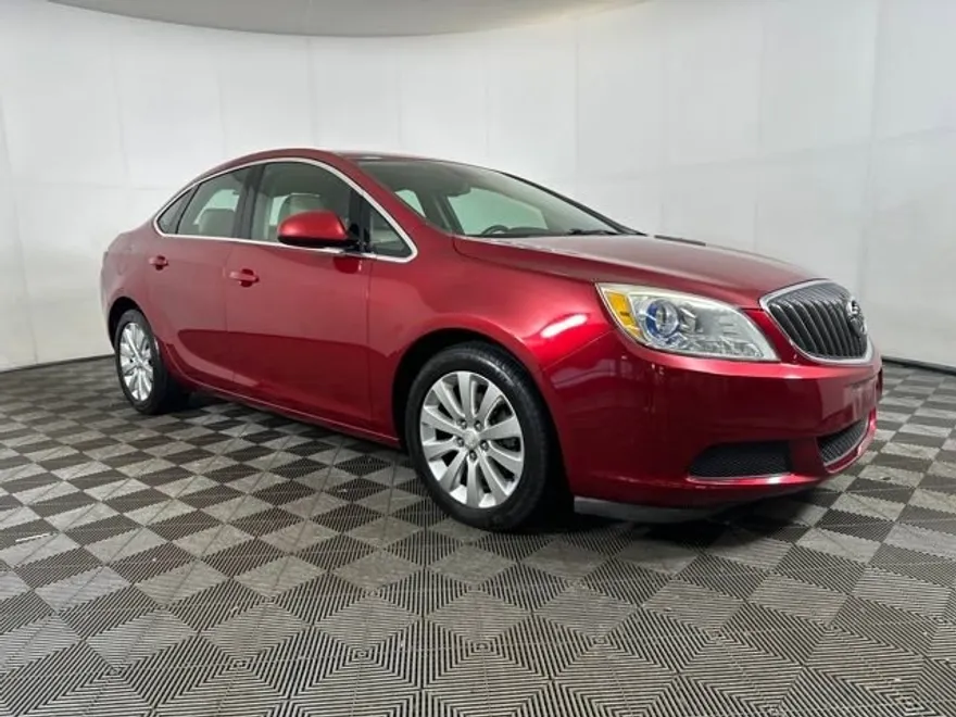 2015 Buick Verano Base photo 1