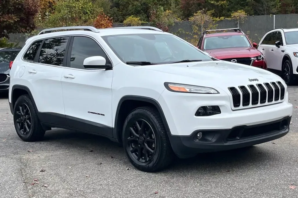 2017 Jeep Cherokee Latitude photo 1