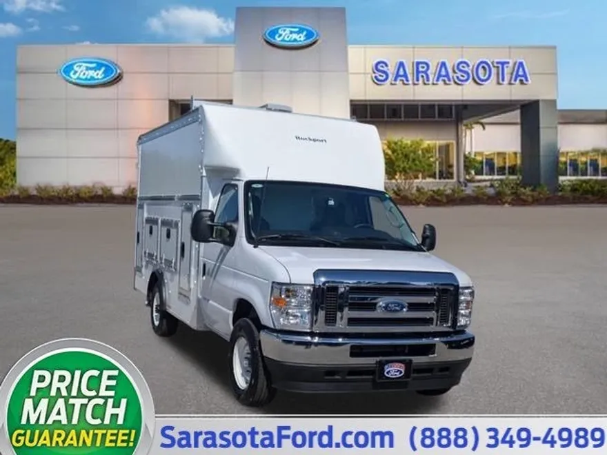 2025 Ford E-350 Base photo 1