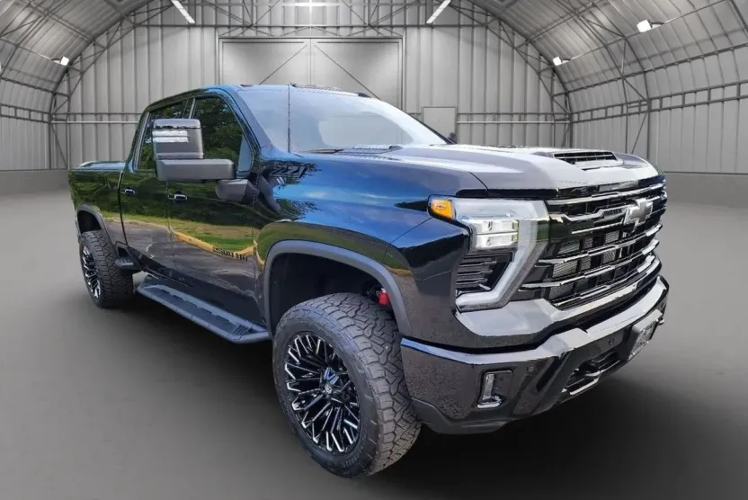 2024 Chevrolet Silverado 2500HD LTZ photo 1