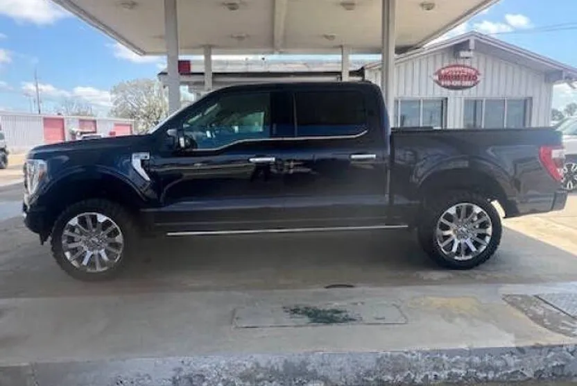 2021 Ford F-150 Limited photo 1