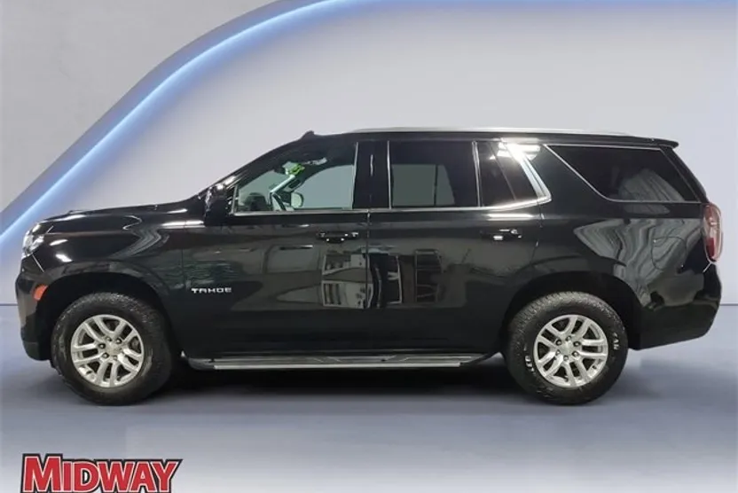 2023 Chevrolet Tahoe LT photo 1