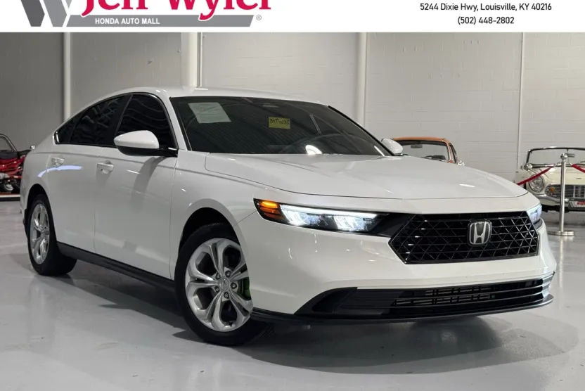2023 Honda Accord LX photo 1