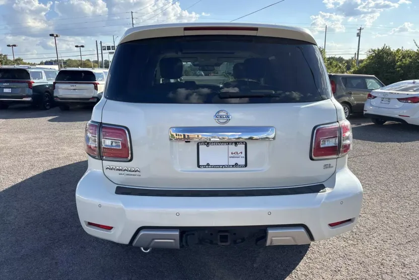 2018 Nissan Armada SL photo 1