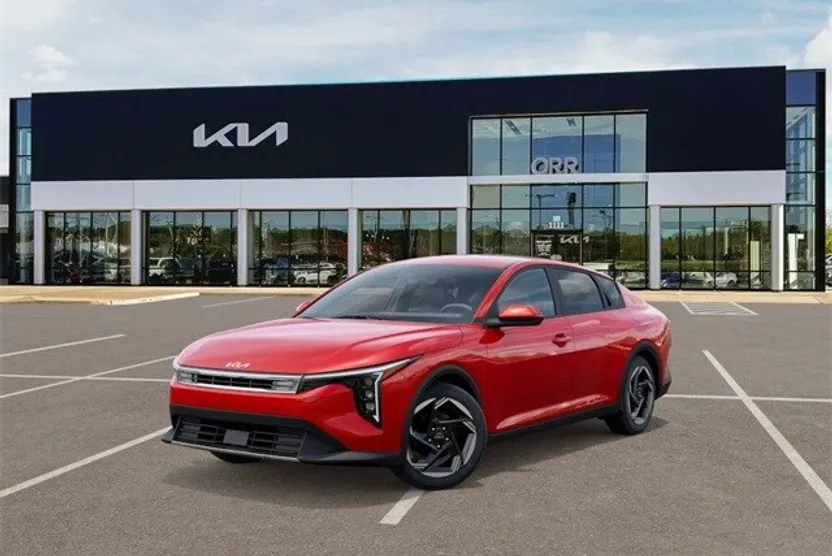 2025 Kia K4 EX photo 1