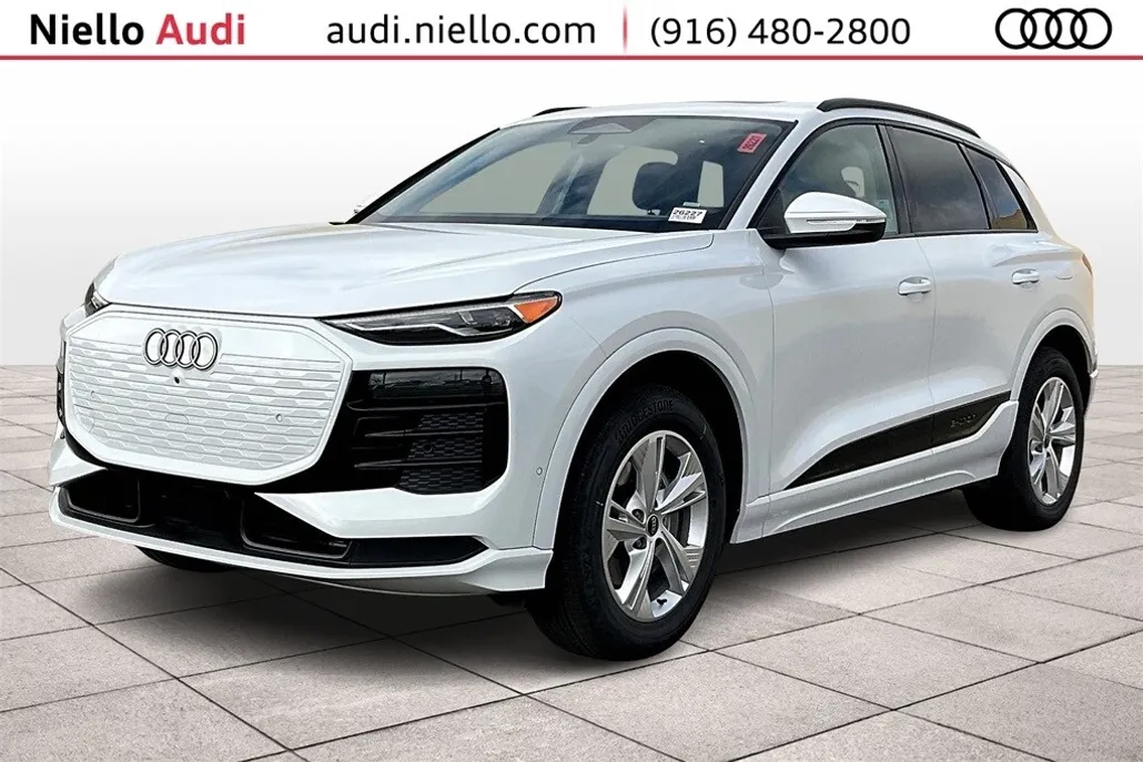 2025 Audi Q6 E-tron Premium photo 1