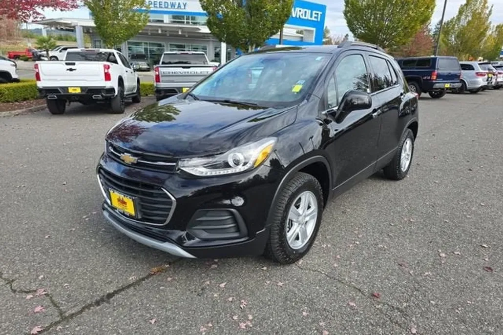2020 Chevrolet Trax LT photo 1