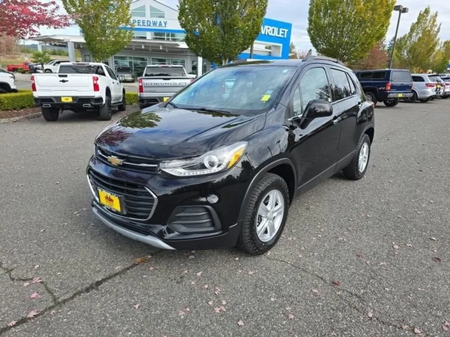 2020 Chevrolet Trax LT photo 1