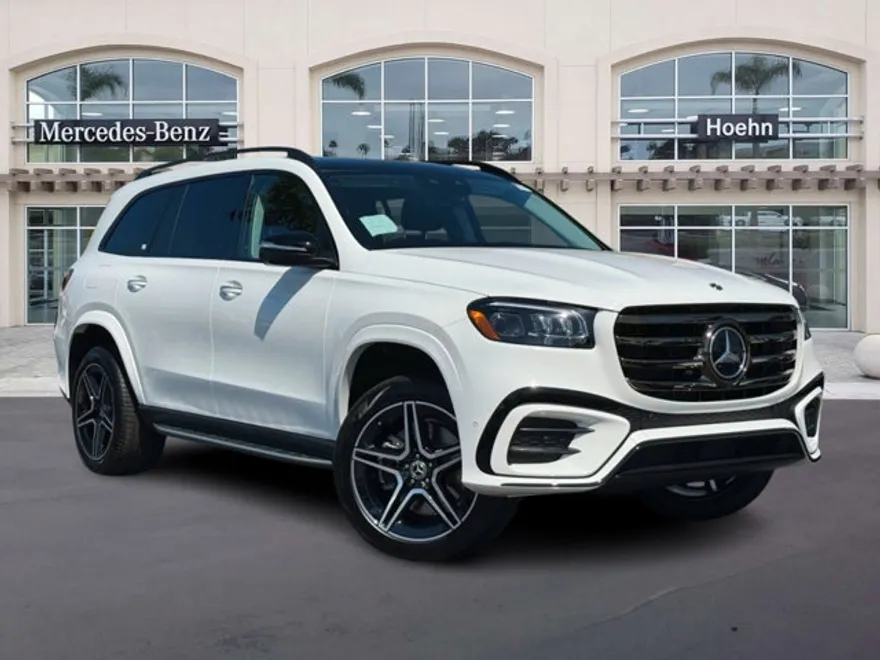 2026 Mercedes Benz GLS 450 4MATIC photo 1