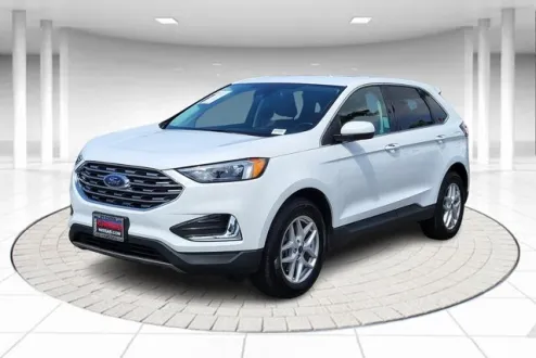 2022 Ford Edge SEL photo 2