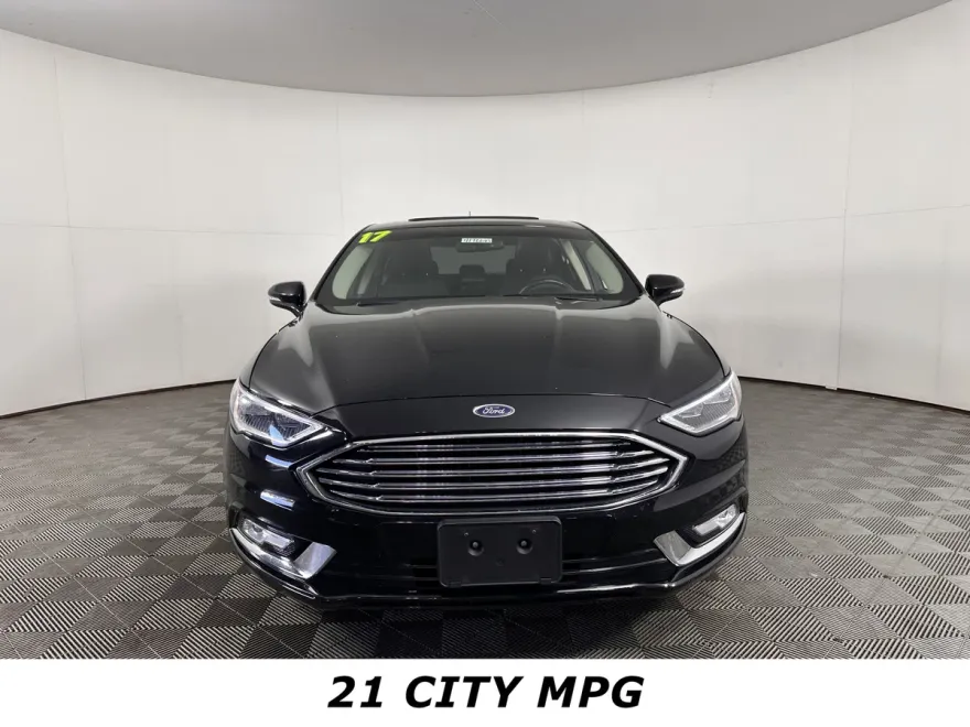 2017 Ford Fusion SE photo 1