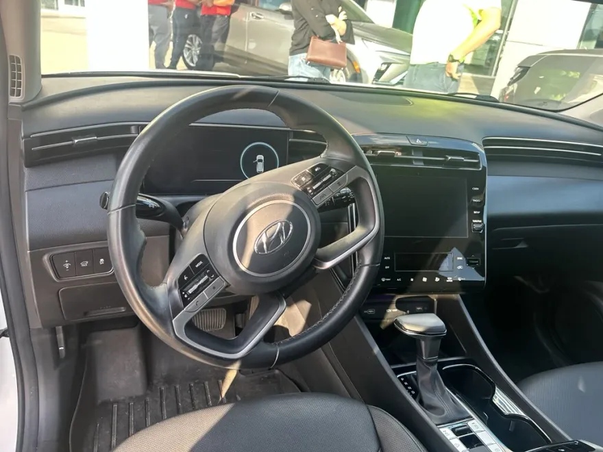 2023 Hyundai Tucson SEL Convenience photo 1