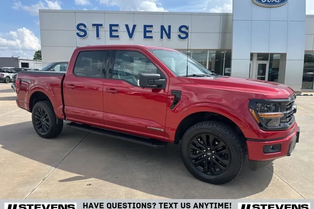 2024 Ford F-150 XLT photo 1