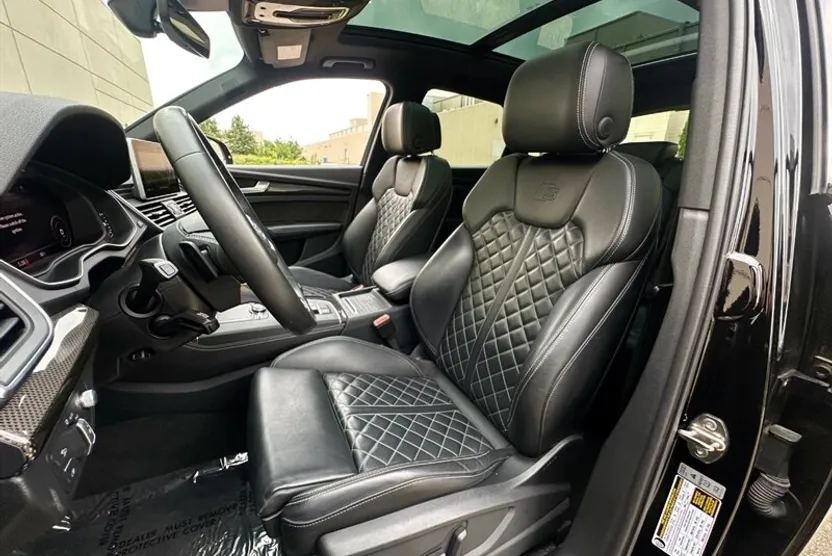 2019 Audi SQ5 Prestige photo 1