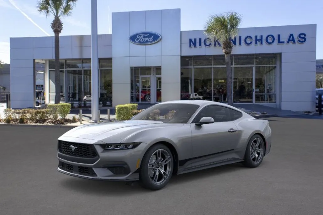 2025 Ford Mustang EcoBoost photo 1